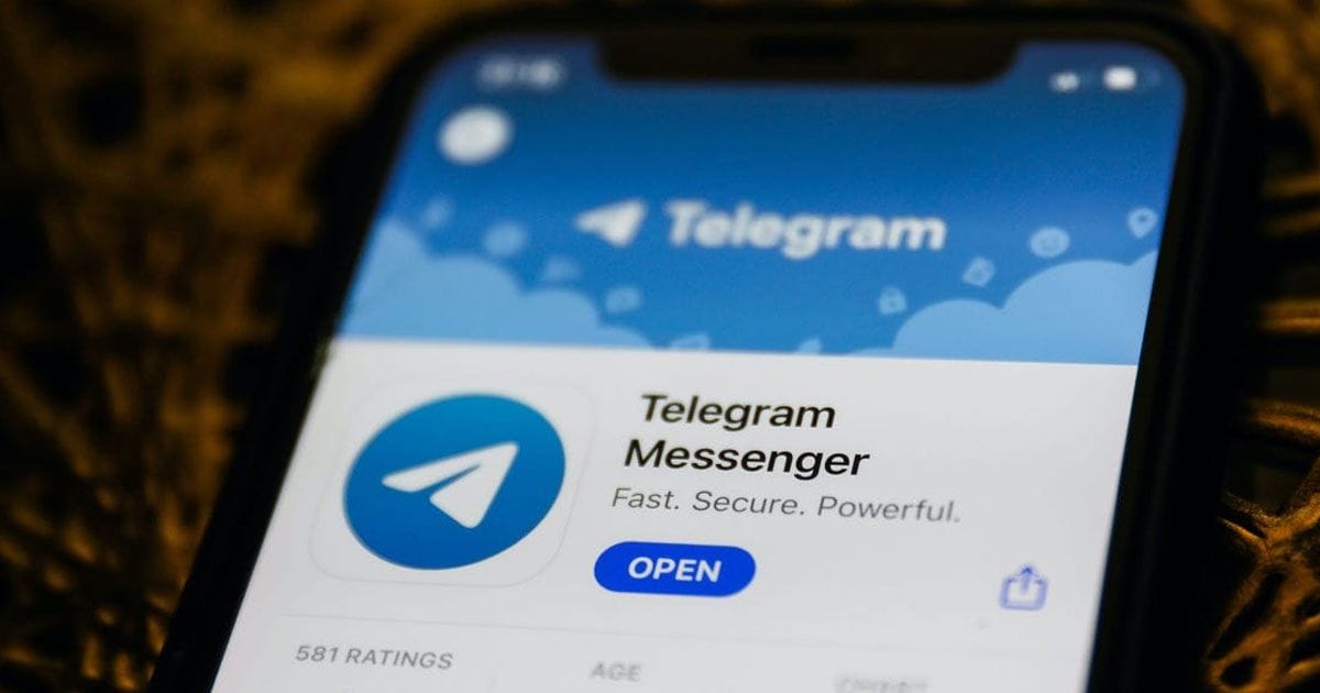 Facebookහි සේවාව​න් බිඳ වැටීම නි​සා Telegram වෙත පිවිසෙන පරිශීලකයන්ගේ වැඩි වීමෙ​න් Telegram මන්දගාමී විය හැකි බව නිල වශයෙන් ප්‍රකාශ කර​යි