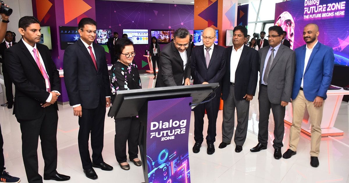 නවතම Dialog Future Zone එක නෙළුම් කුළුණේදී