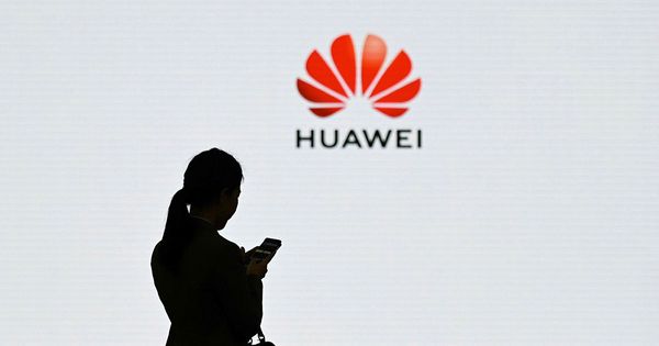 එක්සත් ජනපද සම්බාධක හමුවේ Huawei ජංගම දුරකථන සඳහා වන processor chip වල හිඟයක්