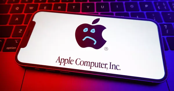 ලොව වටිනාම සමාගමේ කිරුළ Apple වෙතින් උදුරා ගැ​නේ