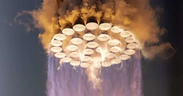 එන්ජින් 33 ක් සමඟ ලොව විශාලම රොකට්ටුව StarShip, SpaceX විසින් අත්හදා බලයි
